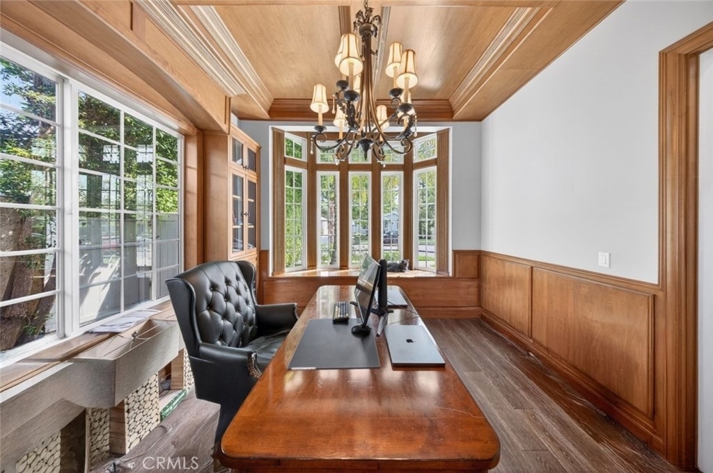 4533 Farmdale Avenue - Photo 5