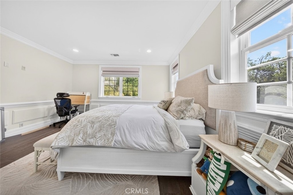 4533 Farmdale Avenue - Photo 47