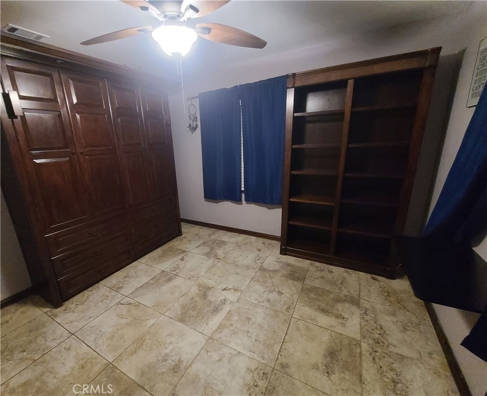 15754 Faculty Avenue - Photo 3
