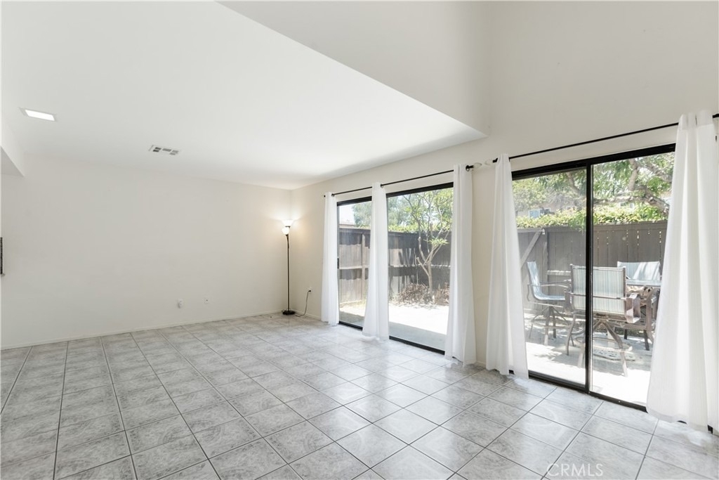 1693 S Heritage Circle - Photo 8