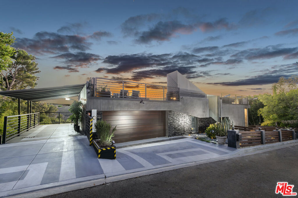 2271 Gloaming Way - Photo 3