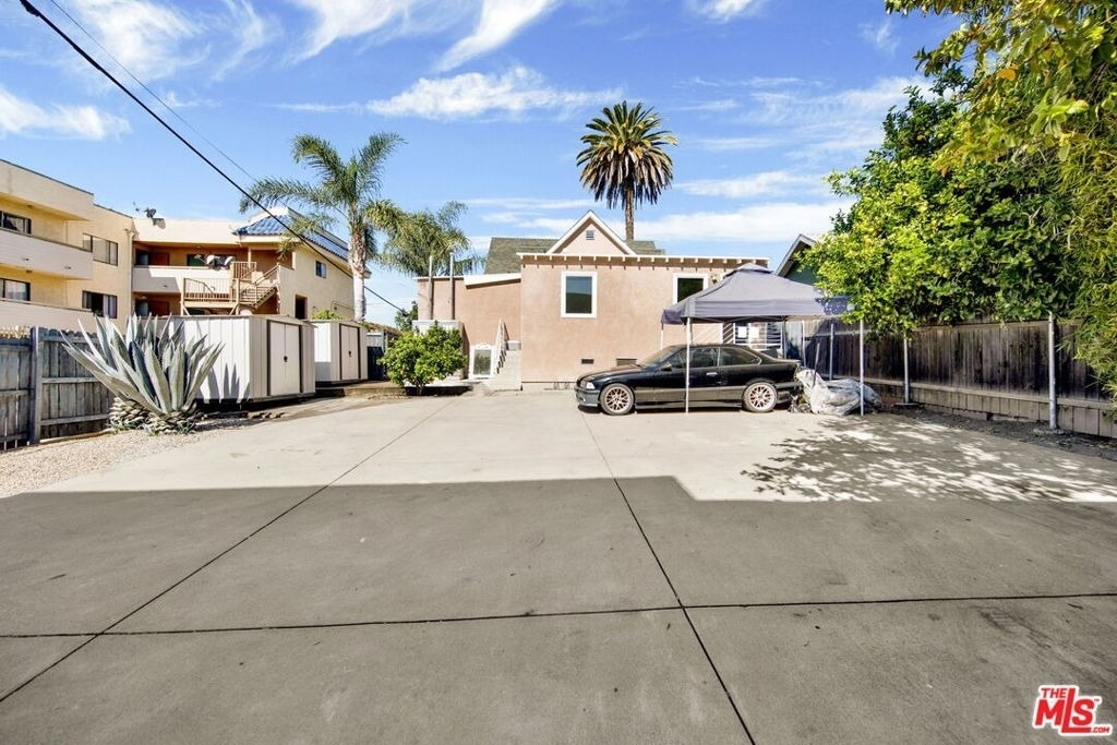 318 Parkman Avenue - Photo 13