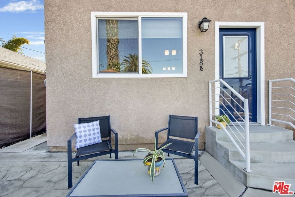 318 Parkman Avenue - Photo 6