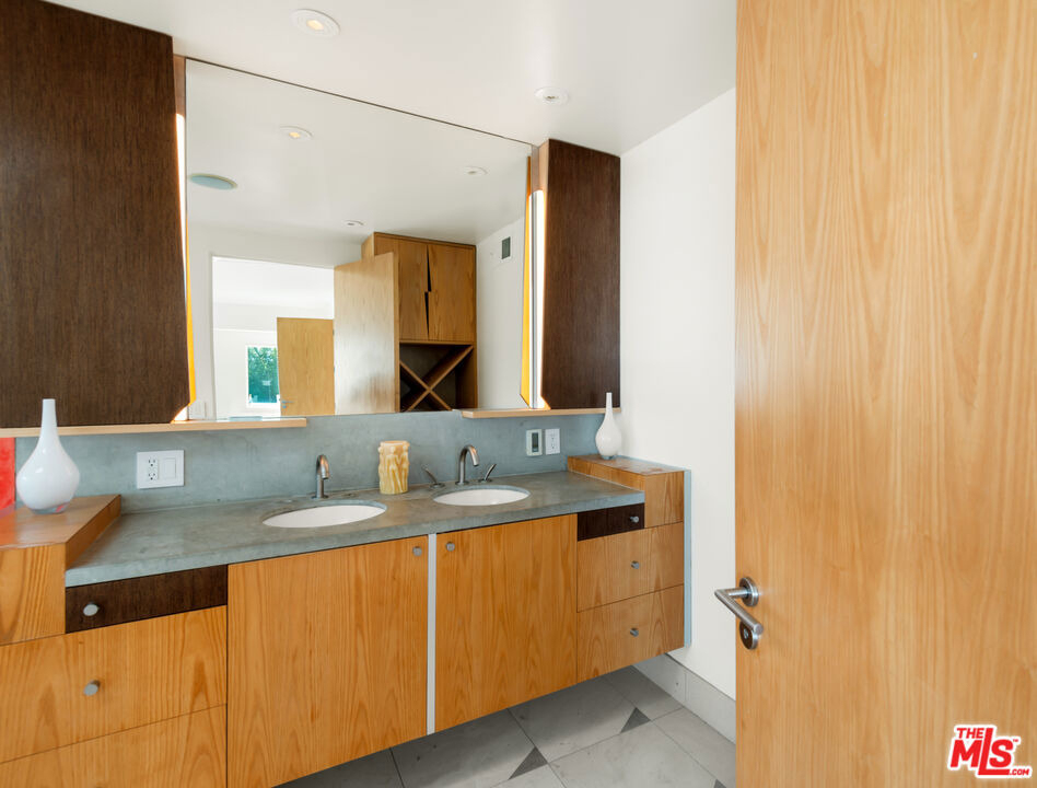 817 Enchanted Way - Photo 26