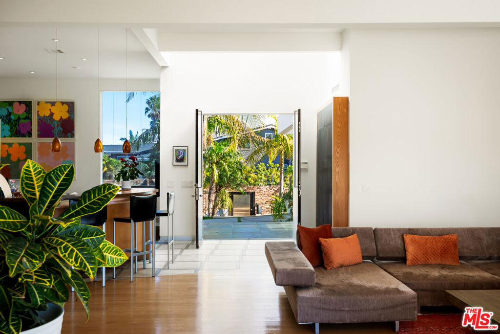 817 Enchanted Way - Photo 0