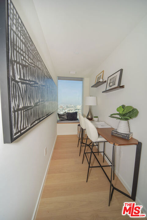 889 Francisco Street - Photo 4