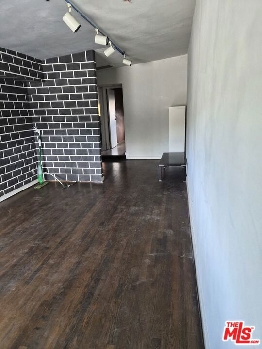 10835 Magnolia Boulevard - Photo 15