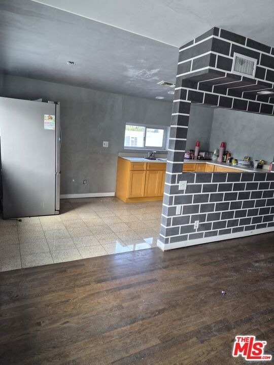 10835 Magnolia Boulevard - Photo 14