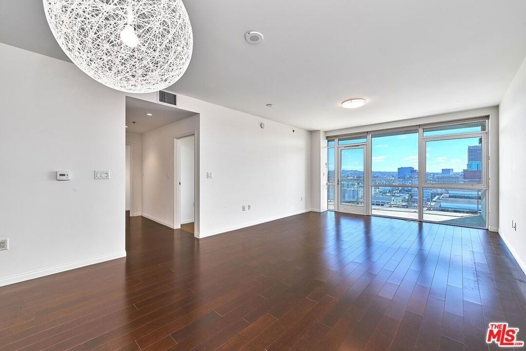 3785 Wilshire Boulevard - Photo 3