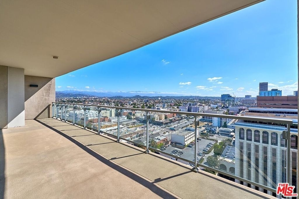 3785 Wilshire Boulevard - Photo 0