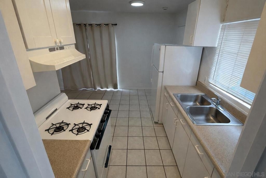 627 W 6th Ave - Photo 4