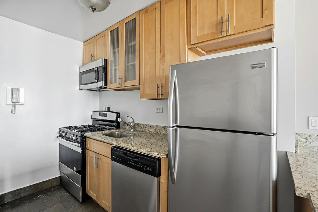 Flex 2 Bed Columbus Avenue - Photo 1
