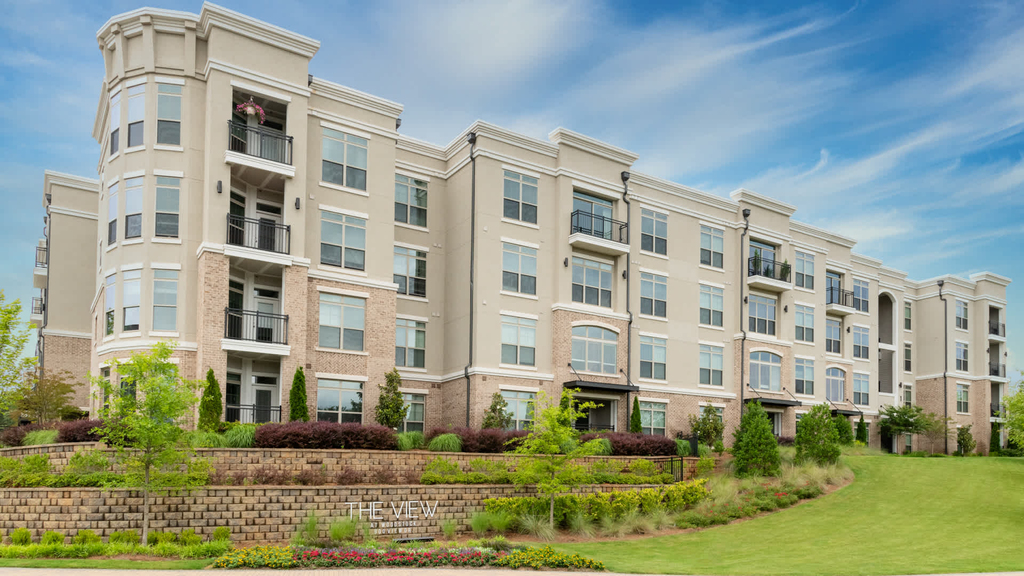900 View Dr - Photo 0