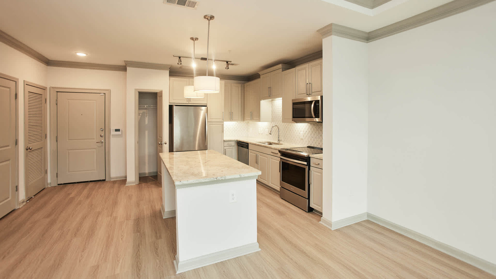 900 View Dr - Photo 5