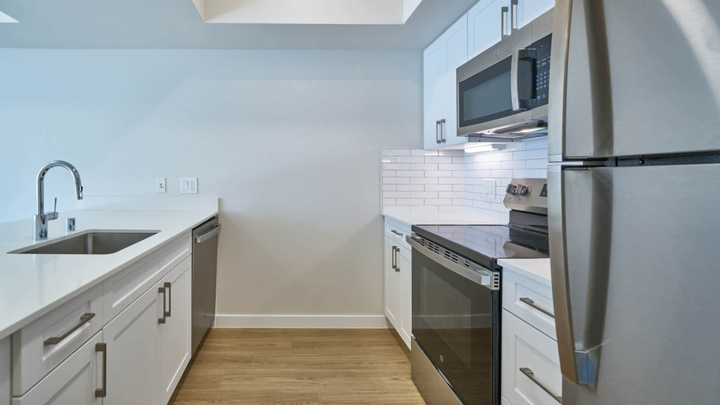 8102 161st Ave Ne - Photo 8