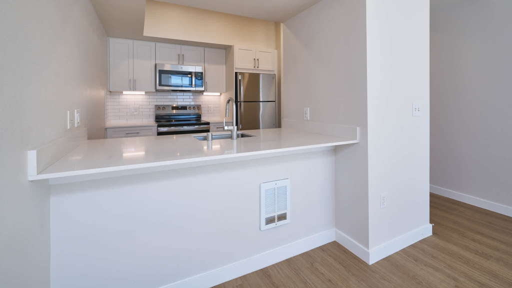 8102 161st Ave Ne - Photo 10