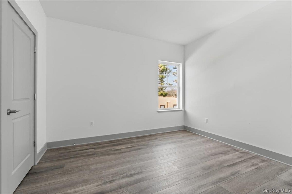 75 Forester Avenue - Photo 4