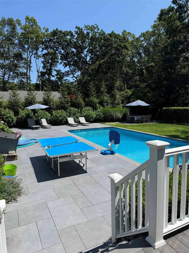 870 Noyack Road - Photo 14