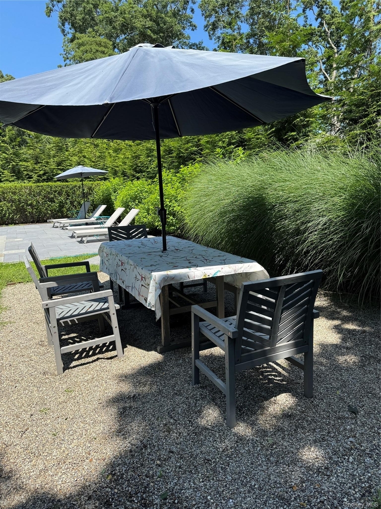 870 Noyack Road - Photo 17