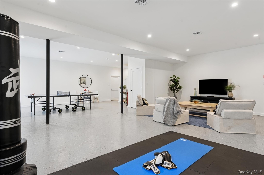 57 Newtown Road - Photo 15