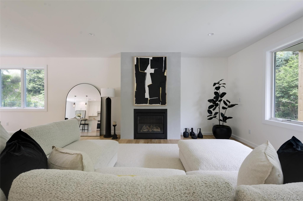 57 Newtown Road - Photo 2