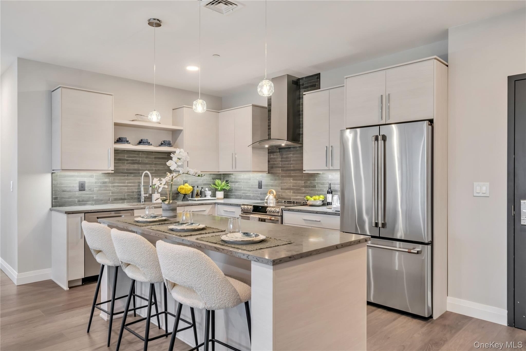 101 Searing Avenue - Photo 6
