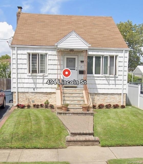 494 Lincoln Street - Photo 0