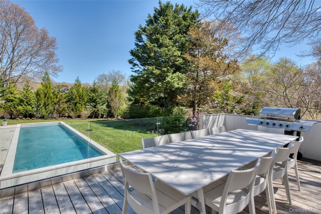 323 Division Street - Photo 12