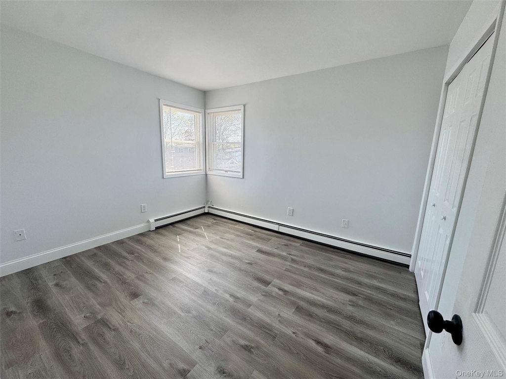70 Burlington Avenue - Photo 7
