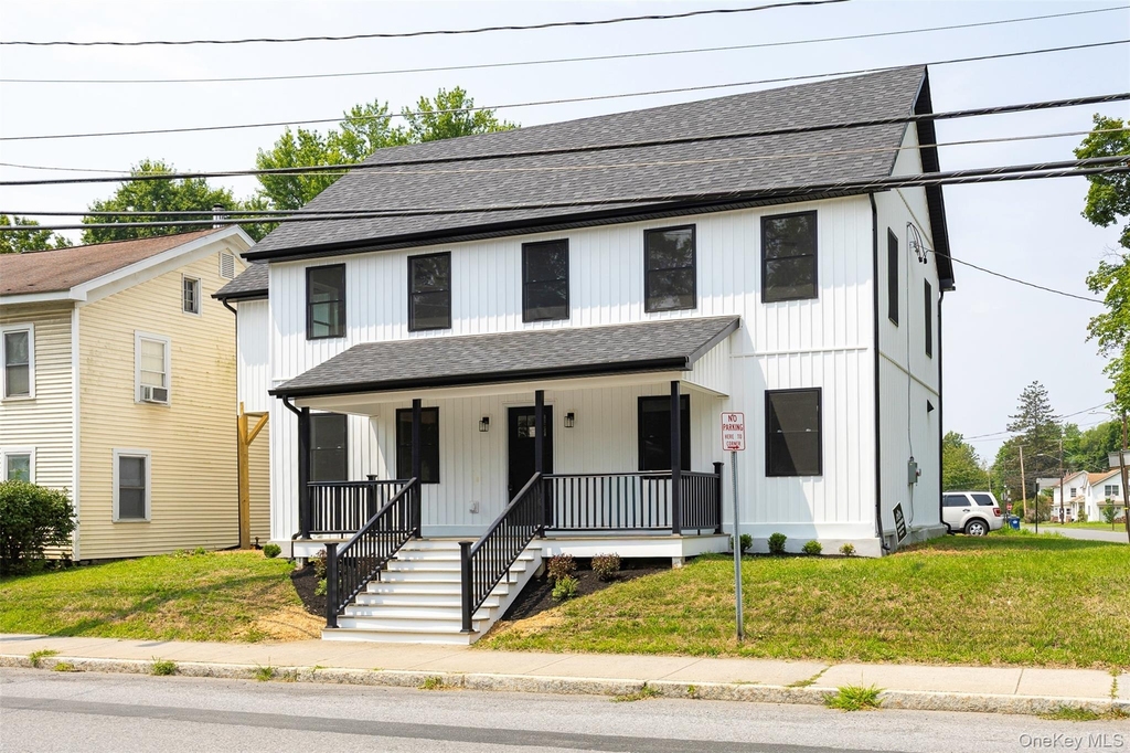 7441 S Broadway - Photo 1