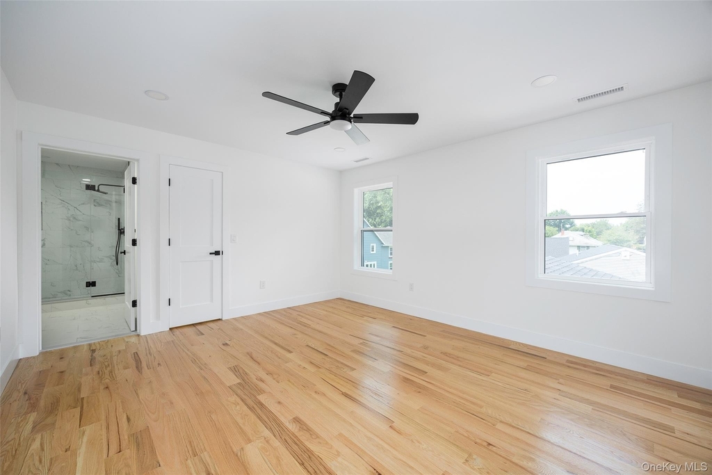 7441 S Broadway - Photo 19