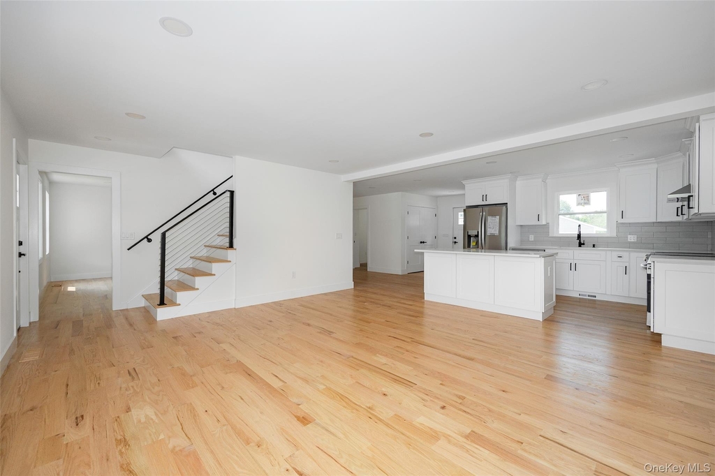 7441 S Broadway - Photo 7