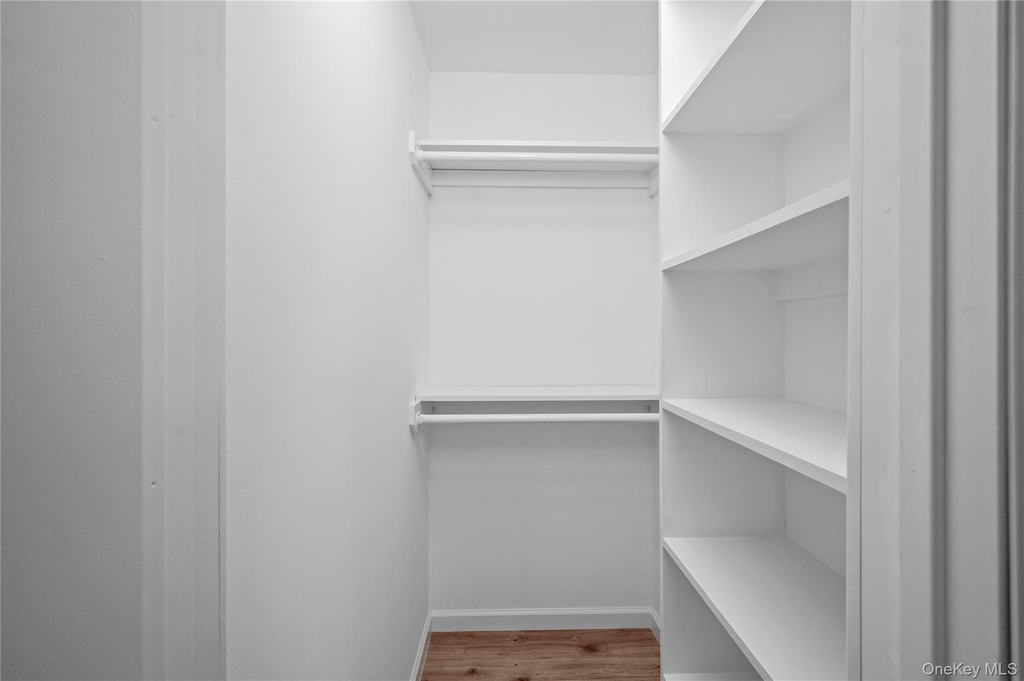 579 Broadway - Photo 9