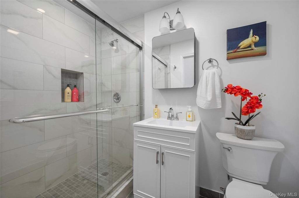 579 Broadway - Photo 10