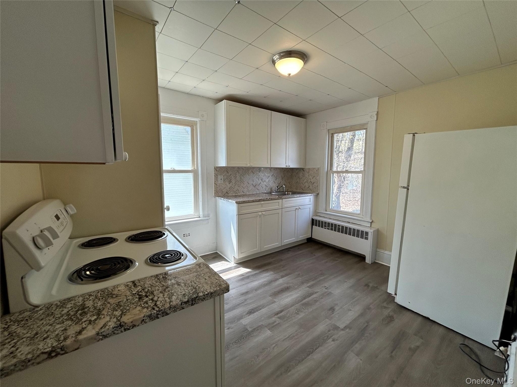 84 Orange Avenue - Photo 0