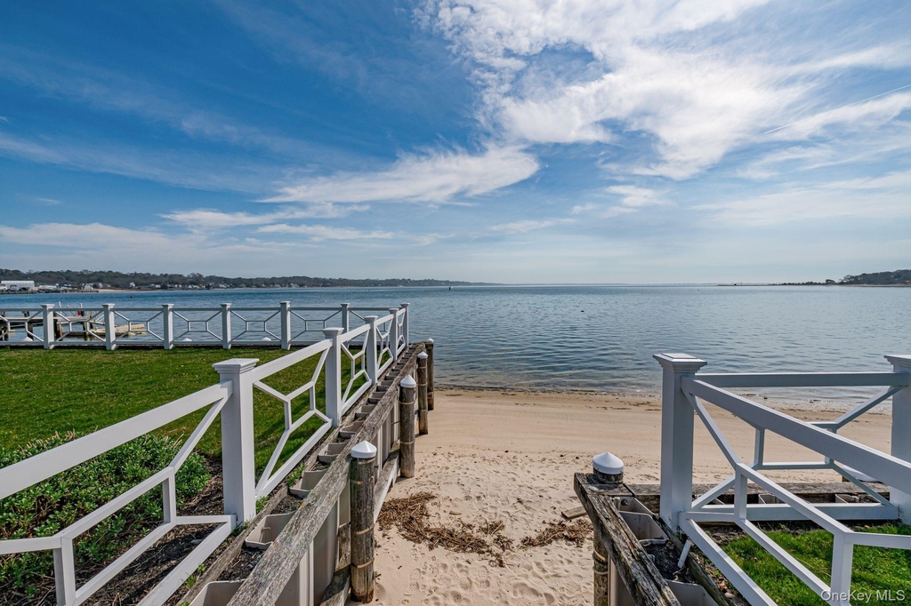 49 Canoe Place Road - Photo 17