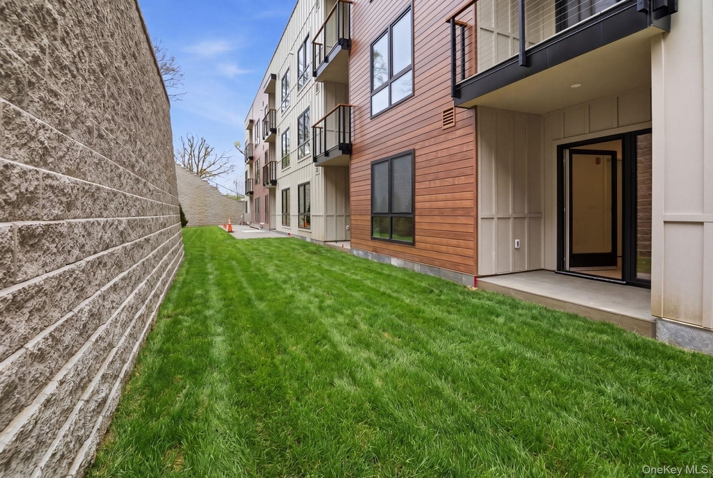 25 S Riverside Avenue - Photo 19
