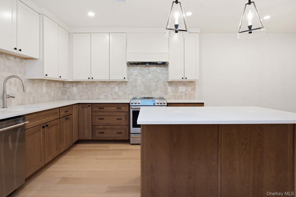 25 S Riverside Avenue - Photo 2