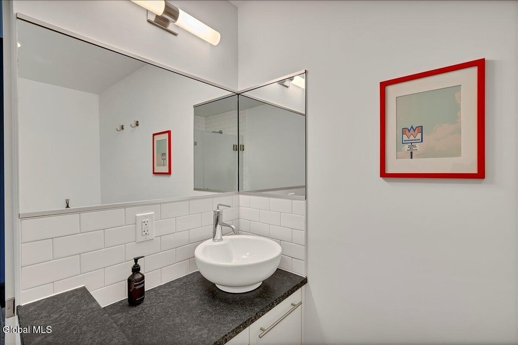 18 Granite Street - Photo 32