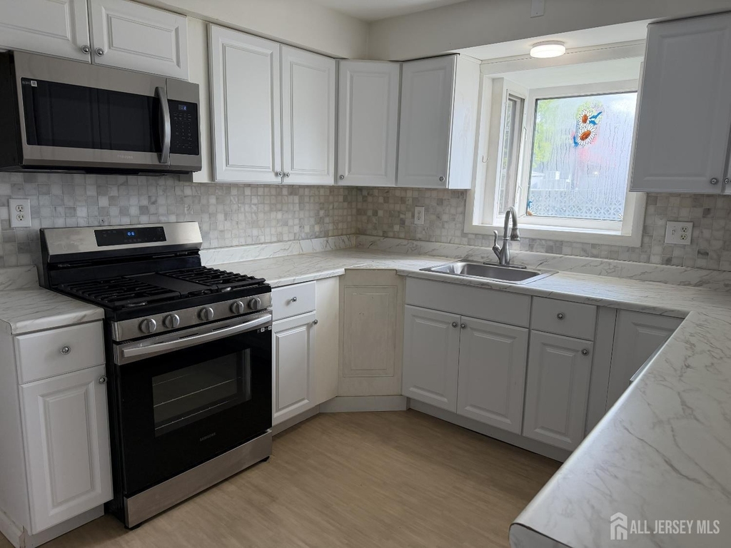 2729 Woodbridge Avenue - Photo 9