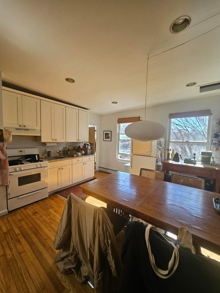 362 Carroll Street - Photo 4