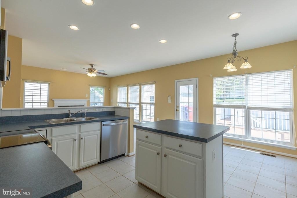 341 Bullskin Street - Photo 8