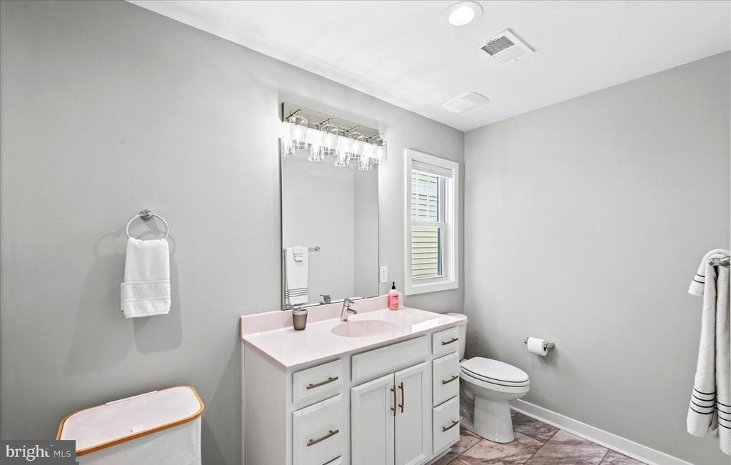 221 Wilder Avenue - Photo 17
