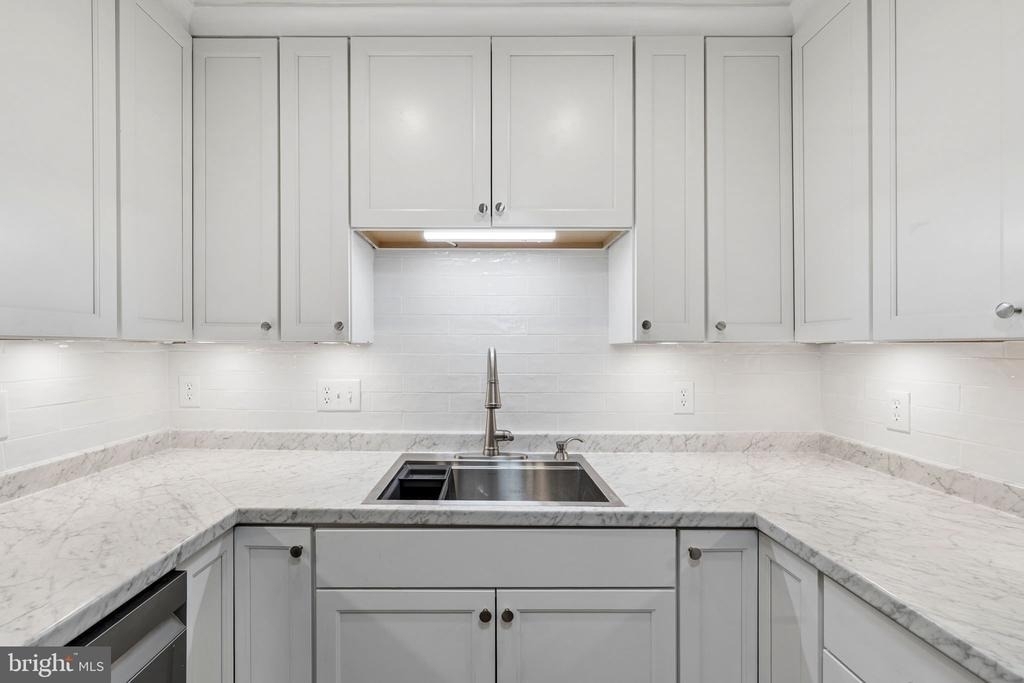 17360 Tripoli Boulevard - Photo 2