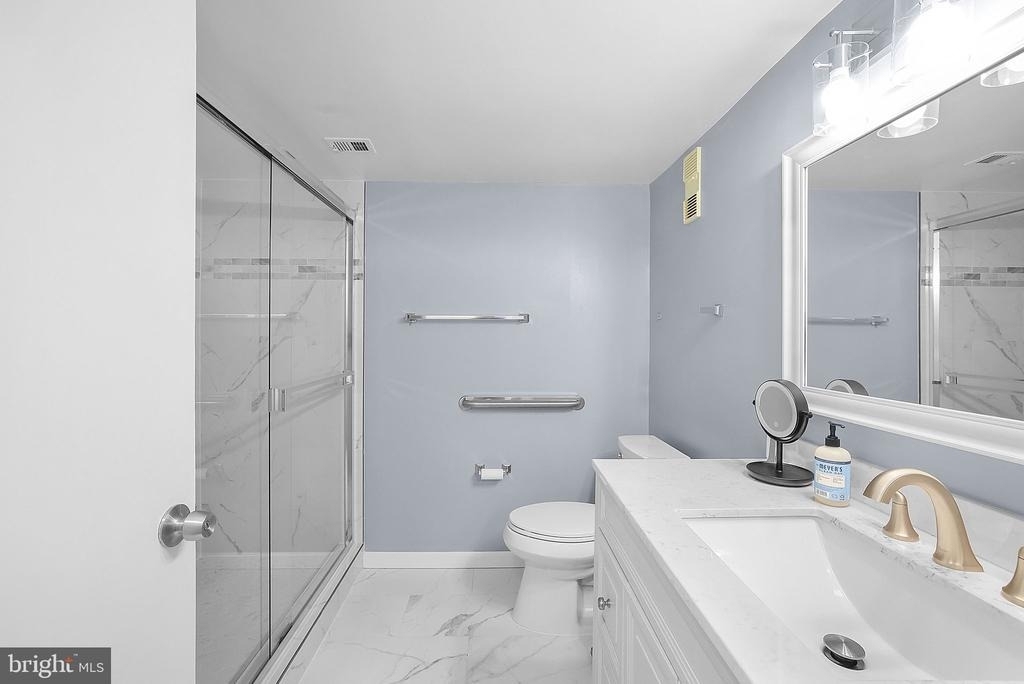 3713 S George Mason Drive - Photo 19