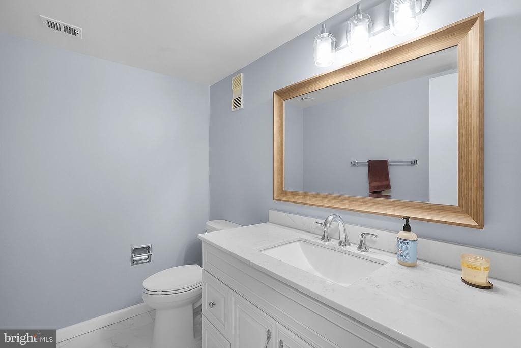 3713 S George Mason Drive - Photo 16