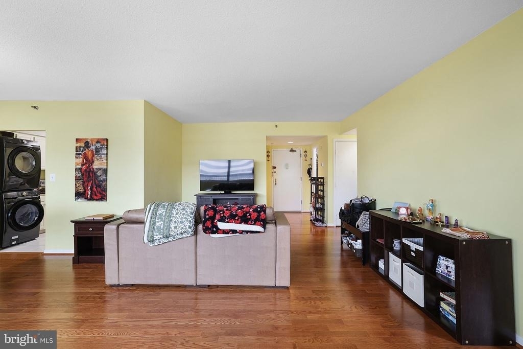 3713 S George Mason Drive - Photo 7