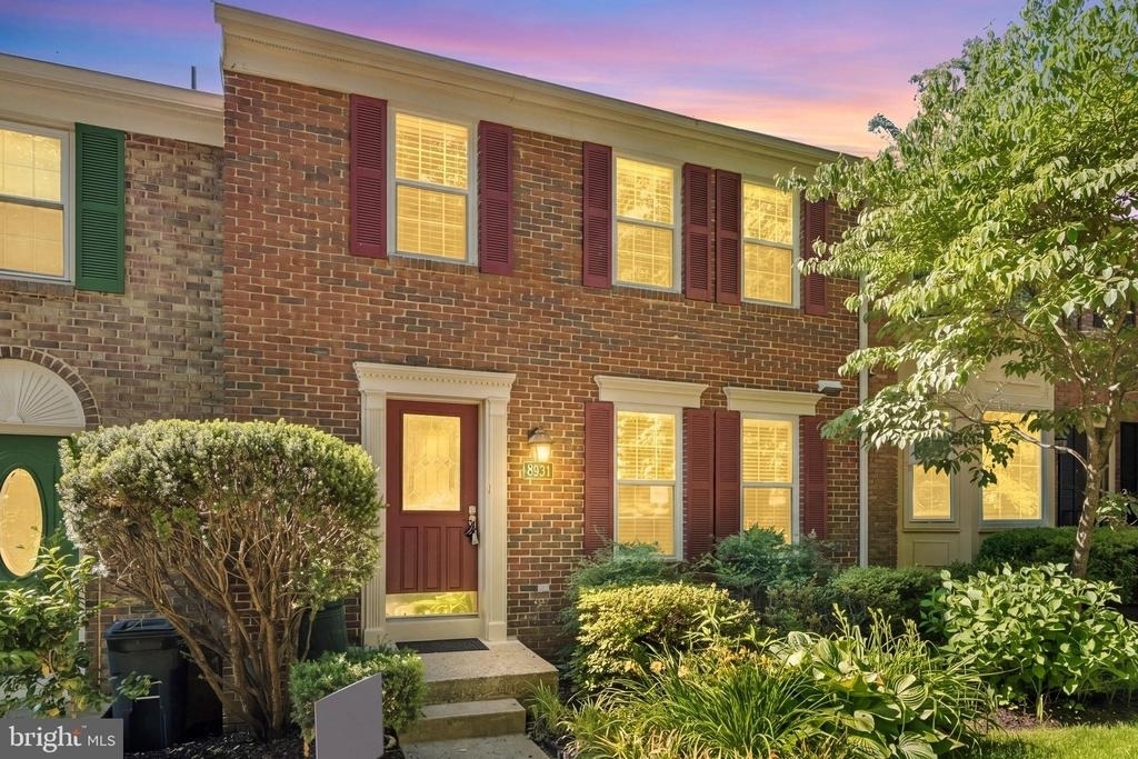 8931 Park Forest Drive - Photo 2
