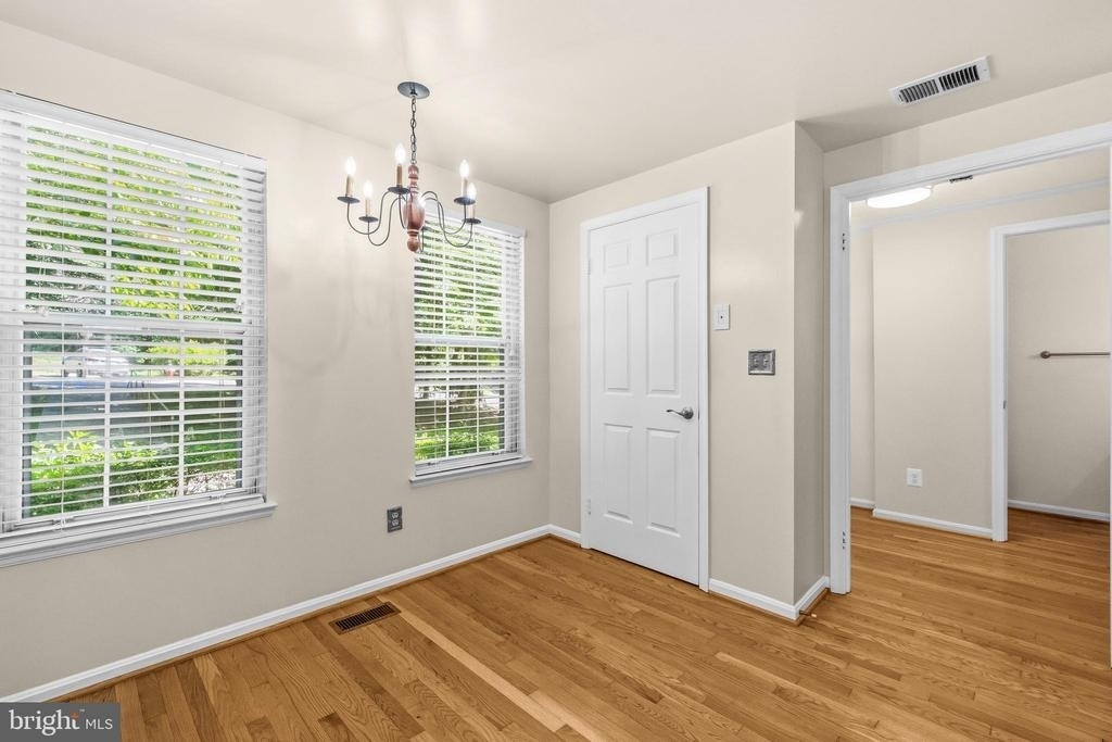 8931 Park Forest Drive - Photo 7