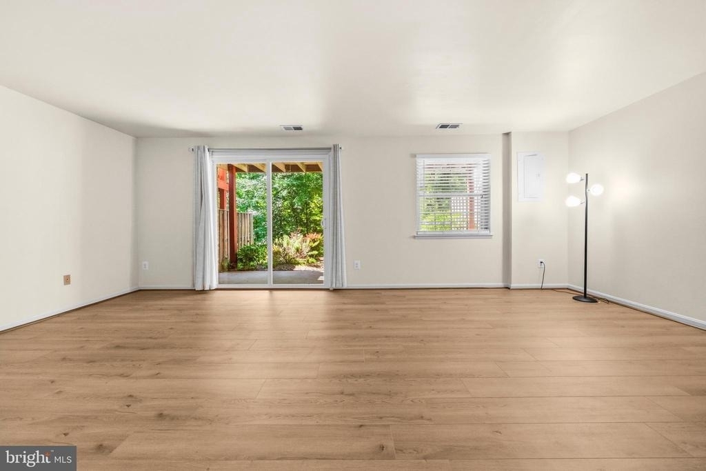 8931 Park Forest Drive - Photo 34
